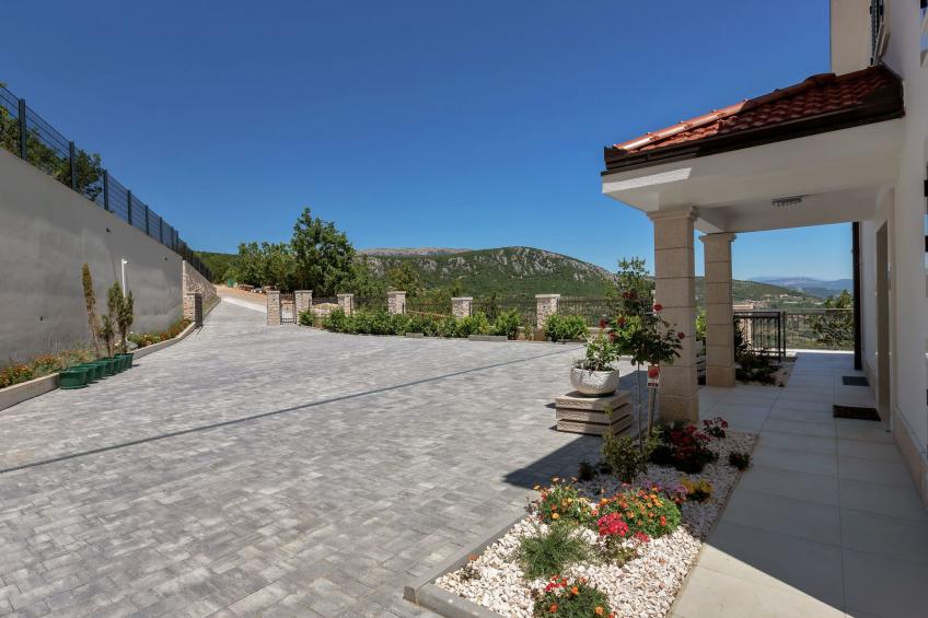 Villa mit Panorama - foto 9