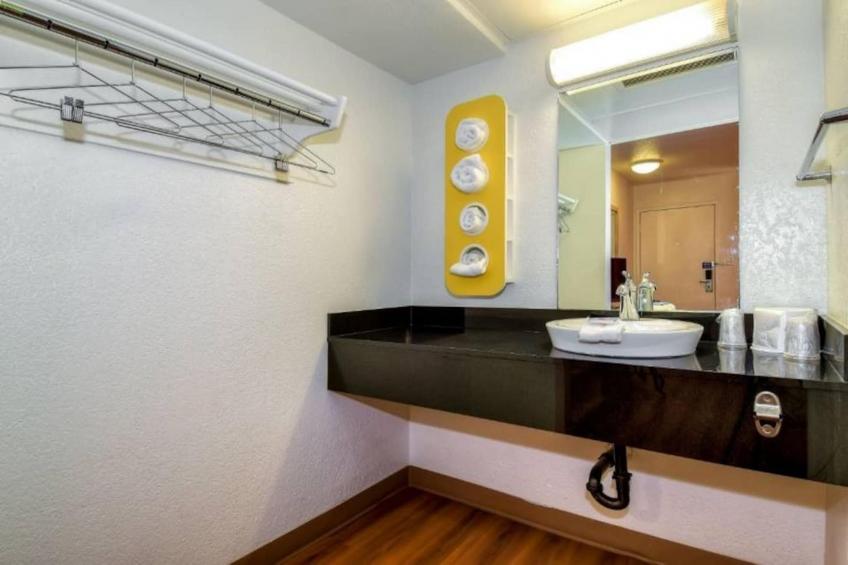 1 Queen Bed - foto 16