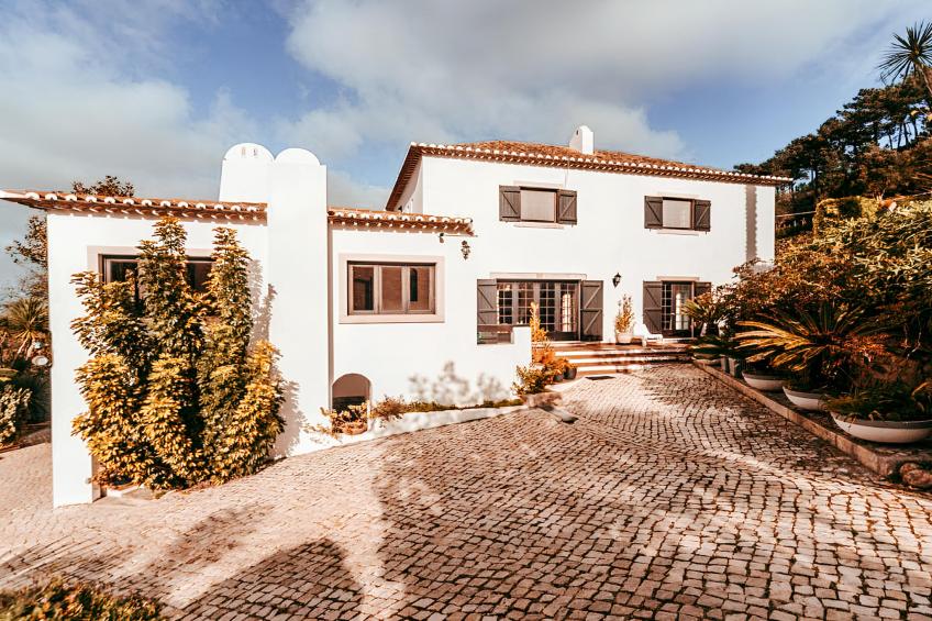 Oliveira's Houses By Gthouse