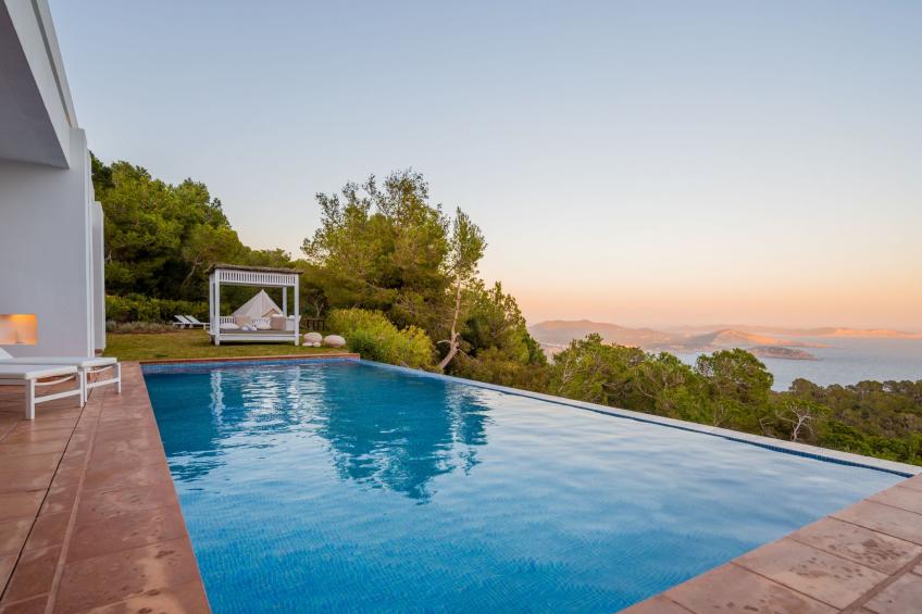 in Es Cubells mit Privatem Pool - foto 13