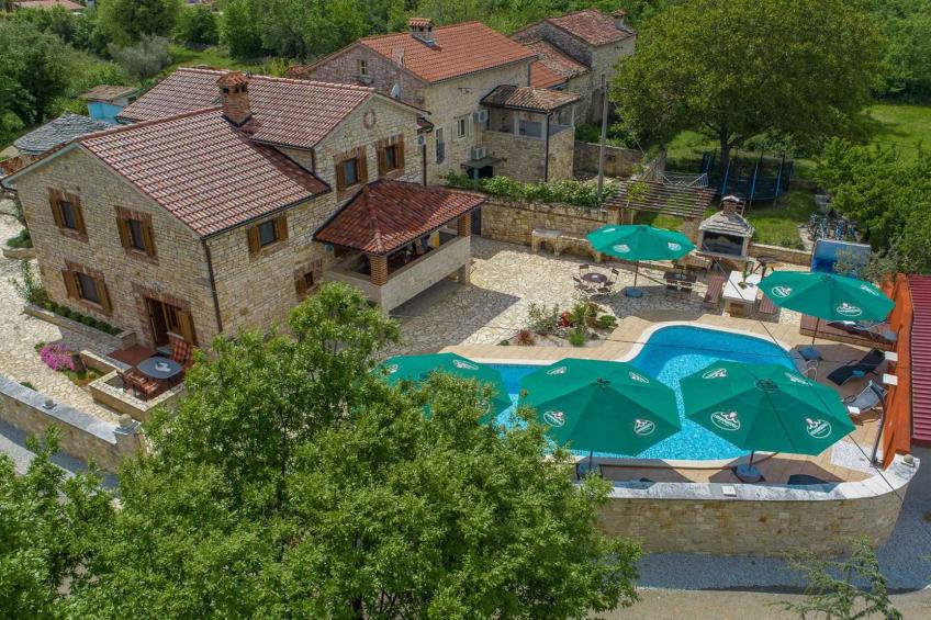 Holiday apartment mit Terrasse und Pool - BF-CZ2M8 - foto 3