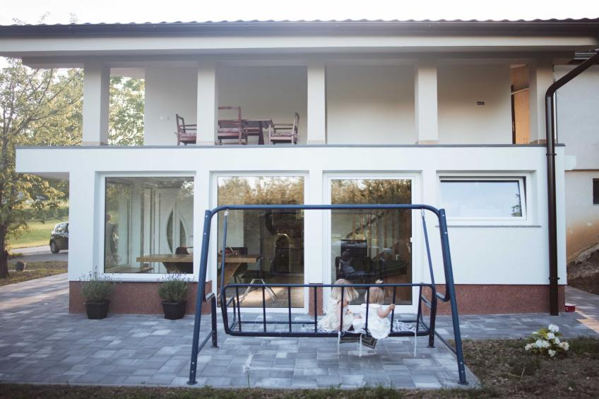 Cozy Holiday Home with Fireplace and Scenic Hills in Bistrica ob Sotli - Two Bedroom Holiday Home - foto 32