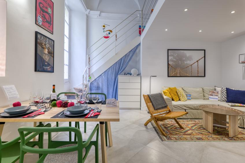 Two Levels Apt In Historical Building - foto 10