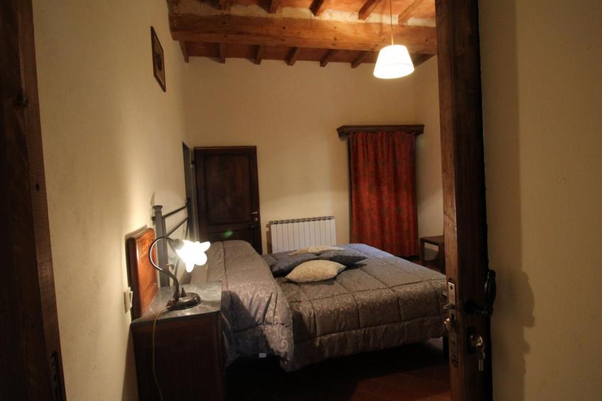 Wohnung in einer alten Villa mit Schwimmbad - foto 15