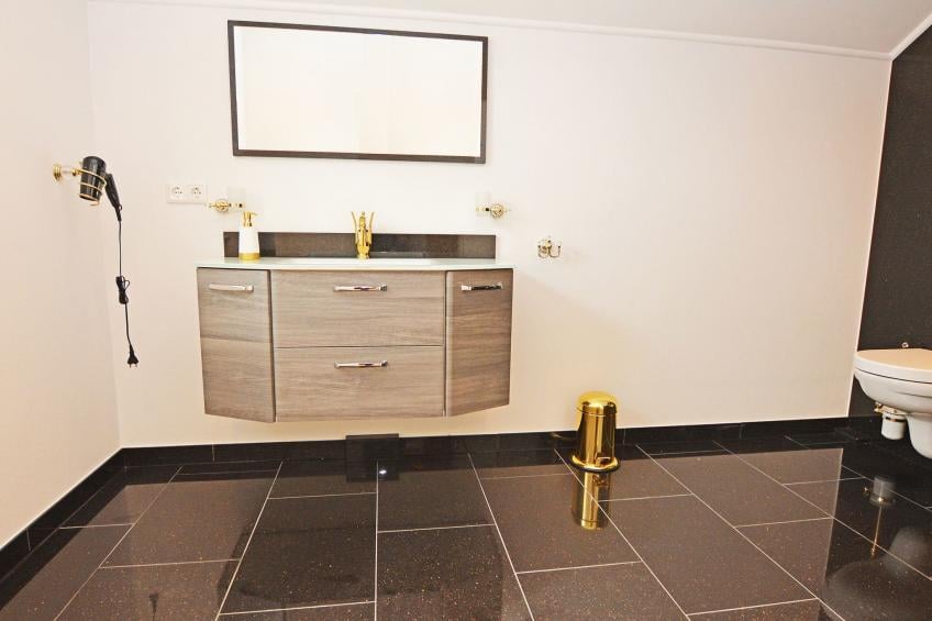 Merzijana Dachgeschoss in Stinteck - foto 16