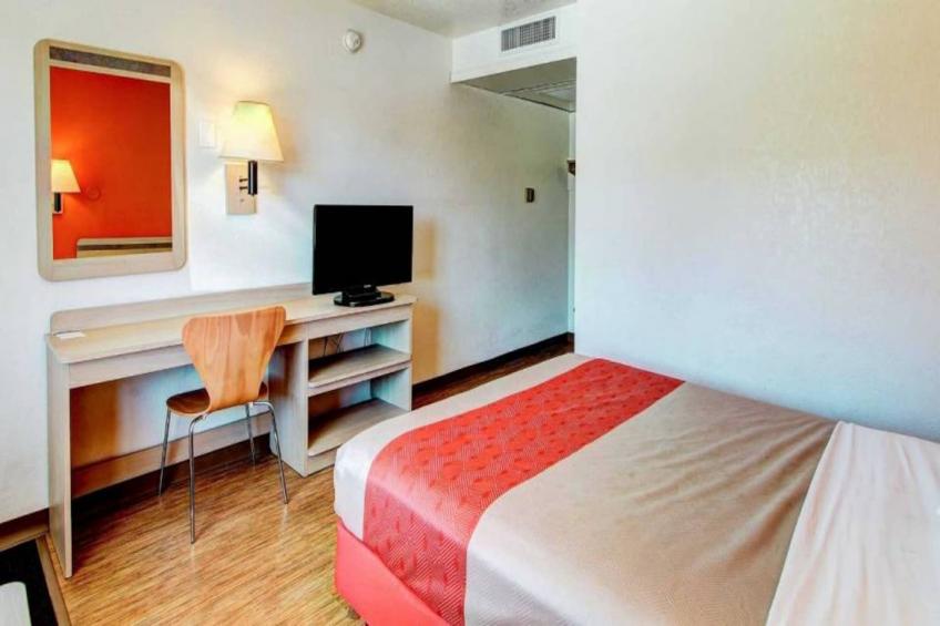 1 Queen Bed - foto 2
