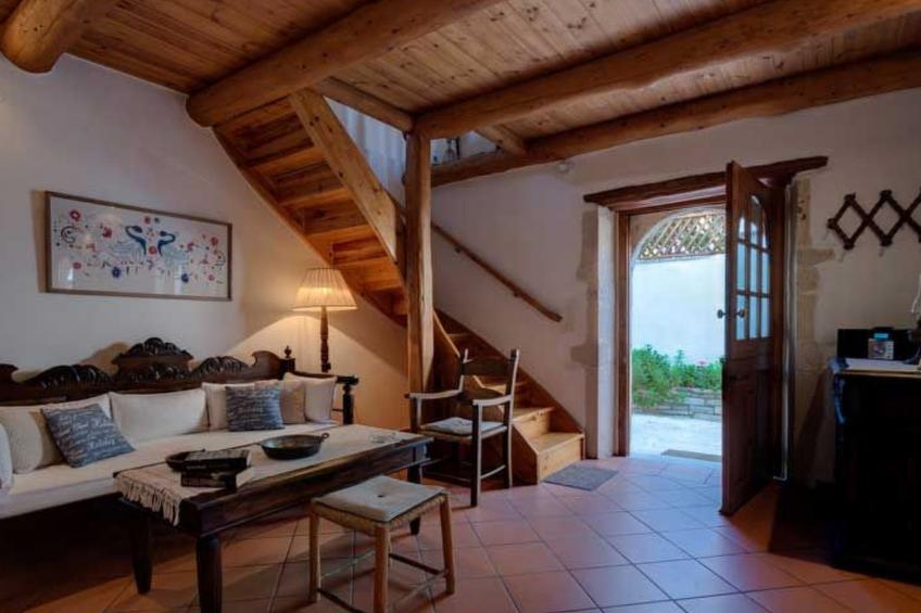 in Douliana mit Großem Balkon - foto 9