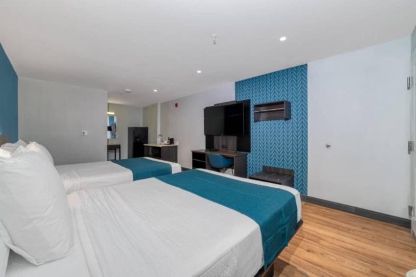 2 Full Beds  Non-Smoking Kitchen - foto 21