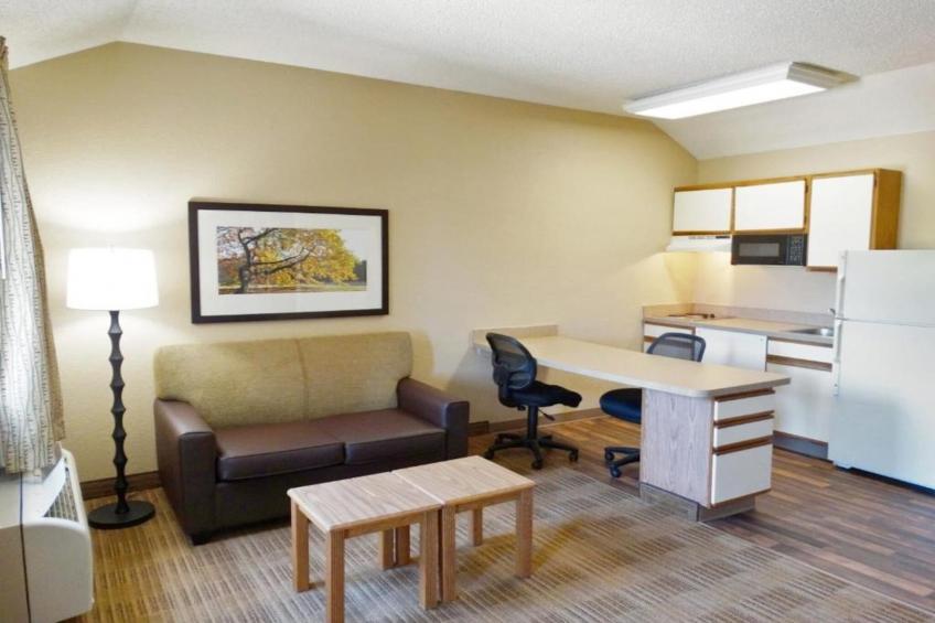 2 QUEEN BEDS | SUITE, NSMK, KITCHEN - foto 13