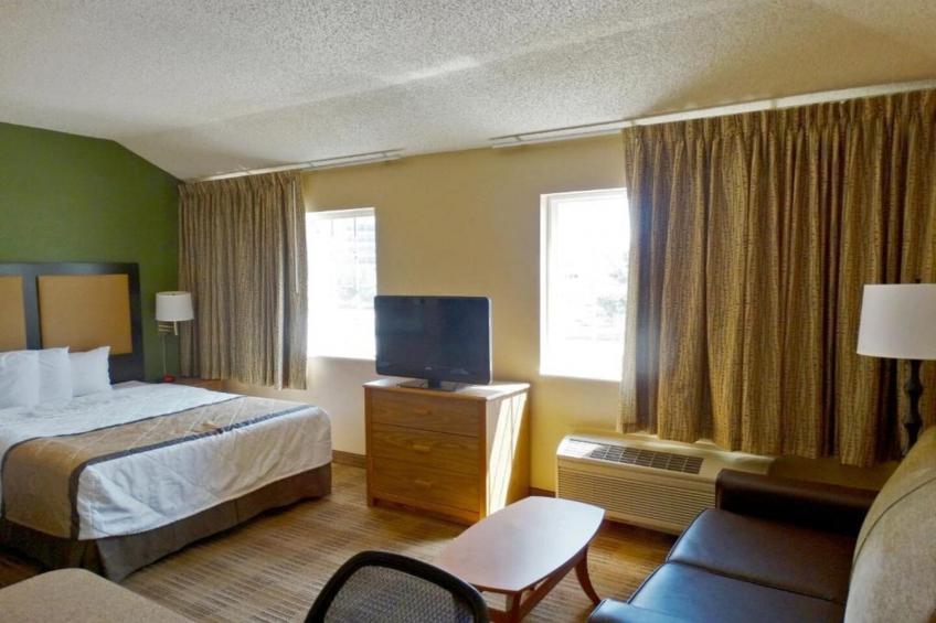 1 Queen Bed  Suite Non-Smoking Kitchen - foto 11