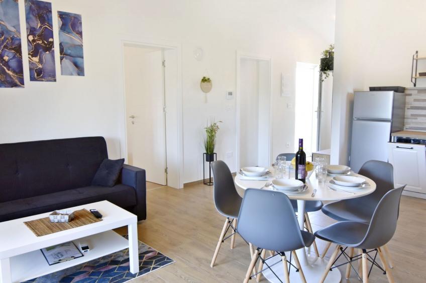 Apartment 2 in einer neuen Villa mit Pool in ruhiger Lage - foto 22