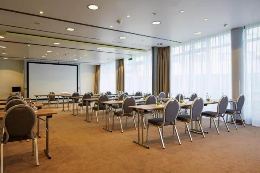 Sunday Hotel  Stuttgart Herrenberg Suites - foto 20