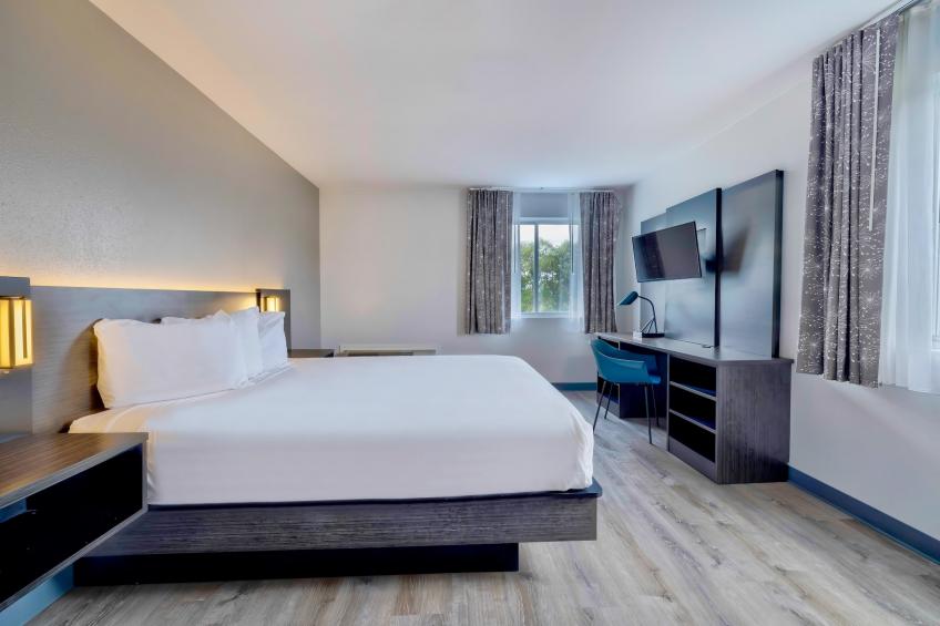 1 King Bed  Non-Smoking - foto 16