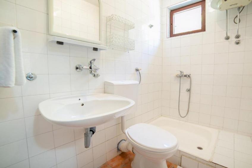 Petrovac Serenity Stay Near the Beach - Standard Double Room 2 - foto 9