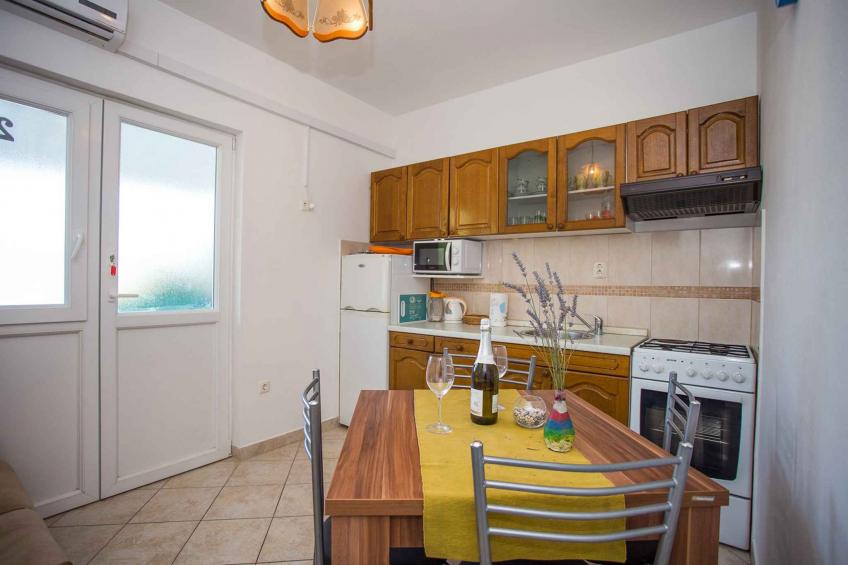 Holiday apartment mit Terrasse und Klimaanlage - BF-Z4RFV - foto 9