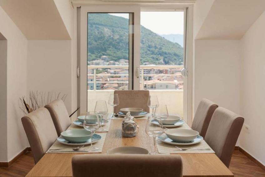 Stylish Budva Apartment with Panoramic Views - Two Bedroom Apartment - foto 4