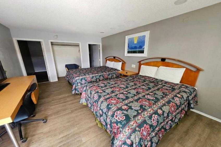 2 Queen Beds Non-Smoking - foto 6