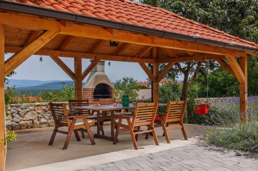 Wonderful Krk Island Stay: Shared Pool, Grill Patio, and Nearby Beaches - Two Bedroom Apartment - foto 12