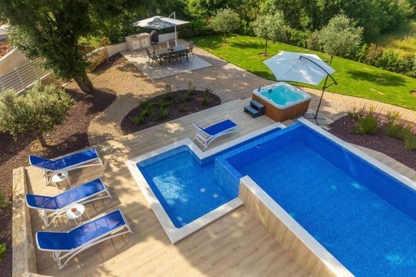 Villa met zwembad en zeezicht - BF-DCNKX - foto 14