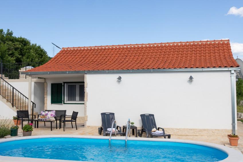 Serene Retreat Holiday Home with Pool - Two Bedroom Holiday Home with Pool - foto 17