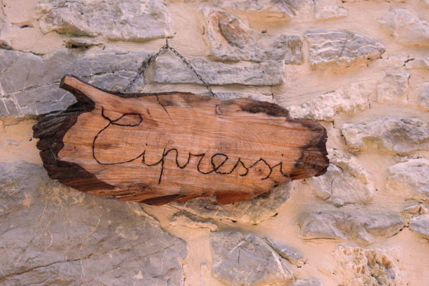 Zypressen, ein Haus im Wald an der ligurischen Riviera - foto 12