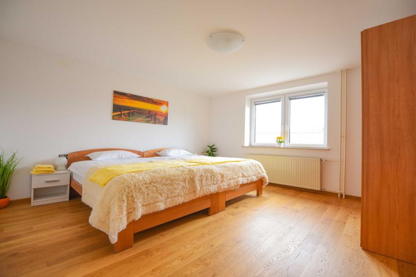 Cozy Luxe Holiday Home with Natural Thermal Bath - Seven Bedroom Holiday Home - foto 19