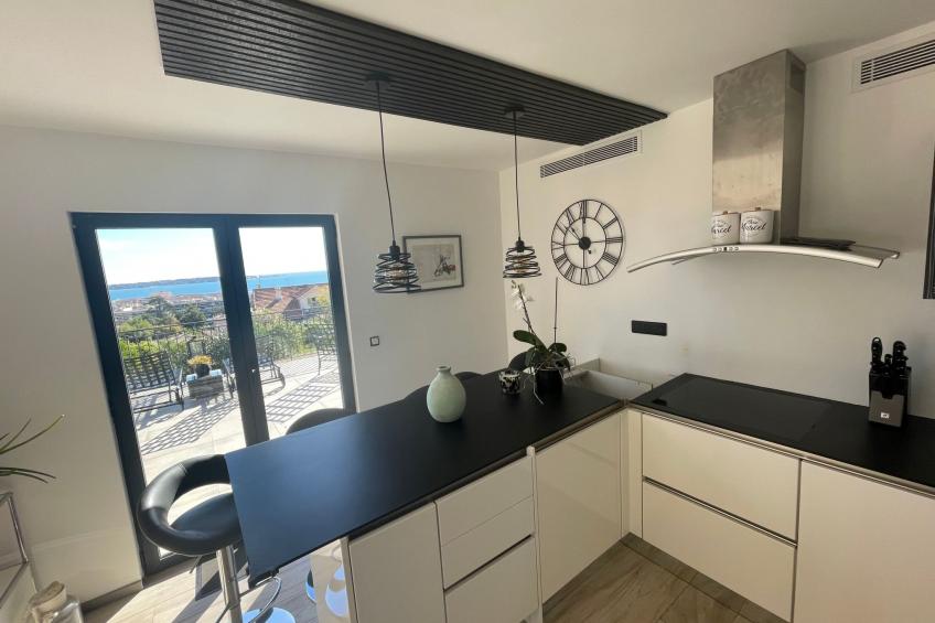 Ferienvilla mit Blick auf das Wasser - foto 35