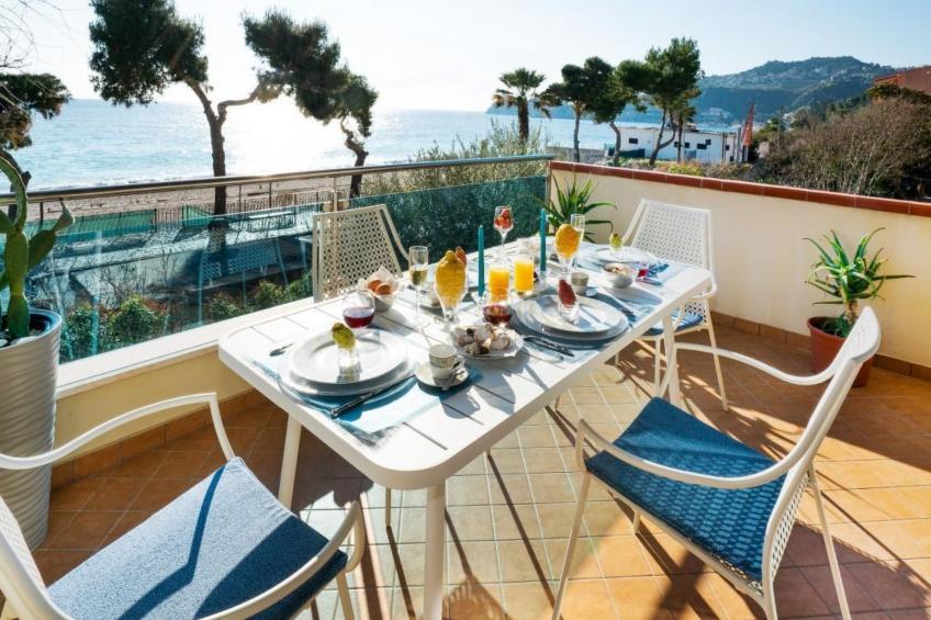 Beachfront Apartment - foto 36
