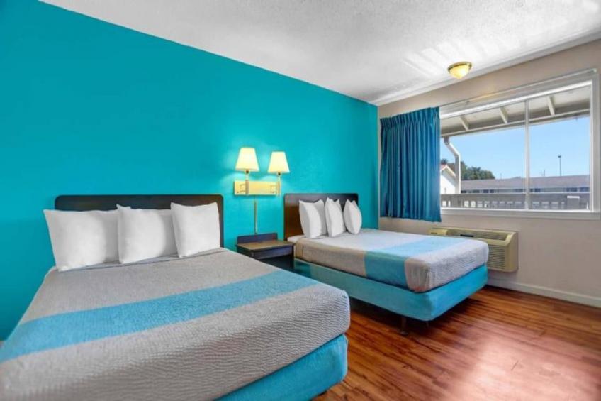 2 Queen Beds  Non-Smoking - foto 10