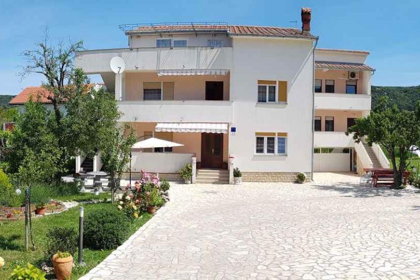 Holiday apartment with satellite TV and Internet access - BF-288M