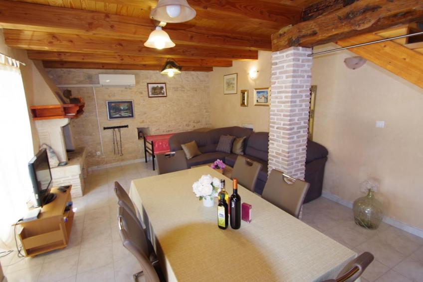 in Kavran mit Terrasse und Grill - foto 14