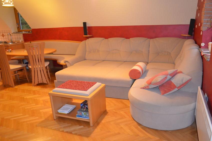 Kranjska Gora Comfortable Apartment with Balcony and Mountain View - Two Bedroom Apartment with Balcony - foto 2
