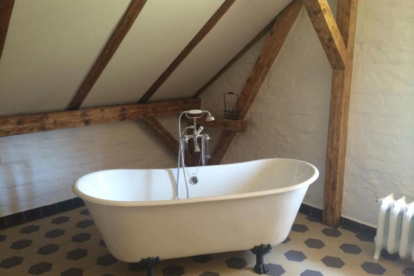 Luxuriöse Wohnung im denkmalgeschützten Bahnhof - foto 7