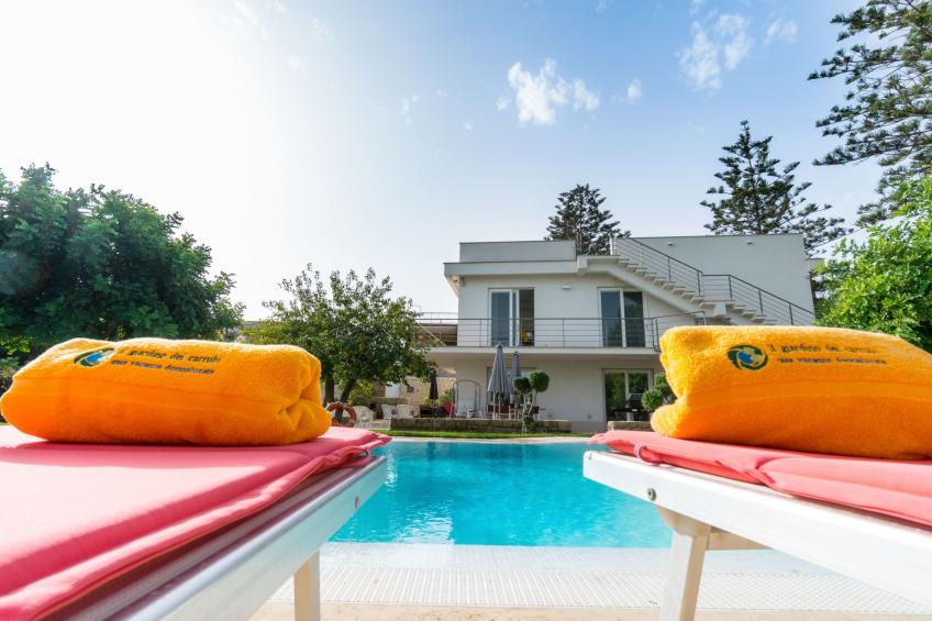 Appartement in Donnalucata mit Großem Garten