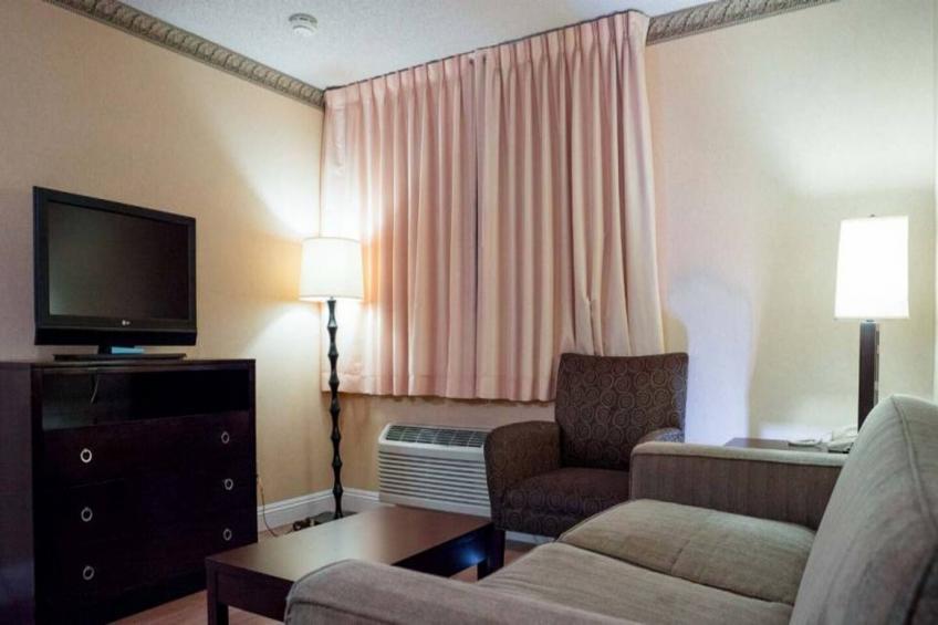 2 Queen Beds  Non-Smoking Micfridge - foto 5