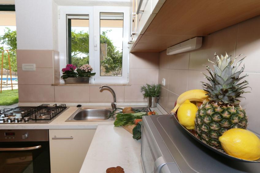 Freistehendes Ferienhaus in Duge Njive mit Privatem Pool - foto 35