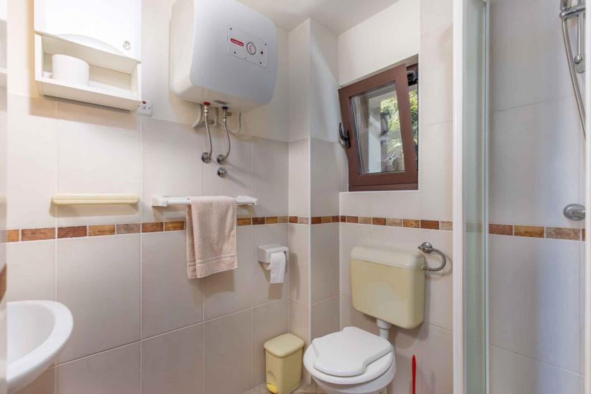 Holiday apartment Rubesa Quiet by the sea, surrounded by greenery, parking, mineral zone - BF-7ZY6T - foto 22