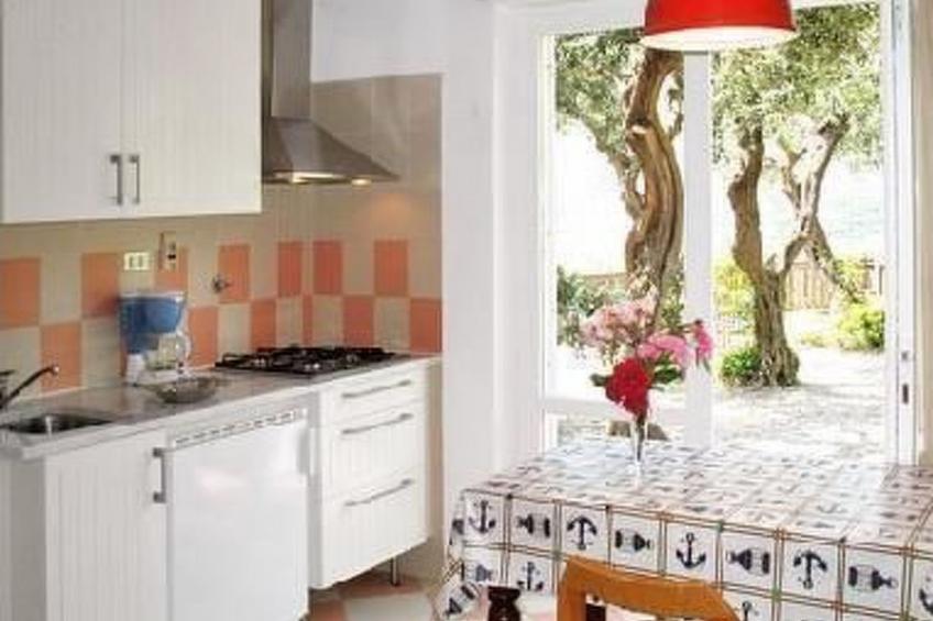 Einzimmerwohnung mit Panoramablick im Erdgeschoss - foto 2