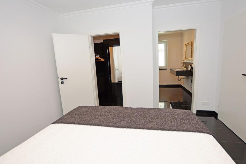 Merzijana Eerdgeschoss in Stinteck - foto 32