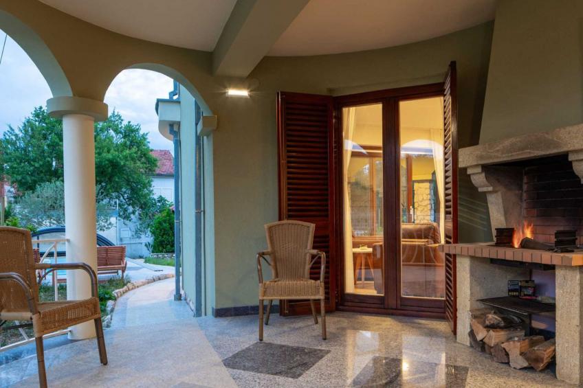 Charming Villa Rea, 8+2 with heated pool - foto 19