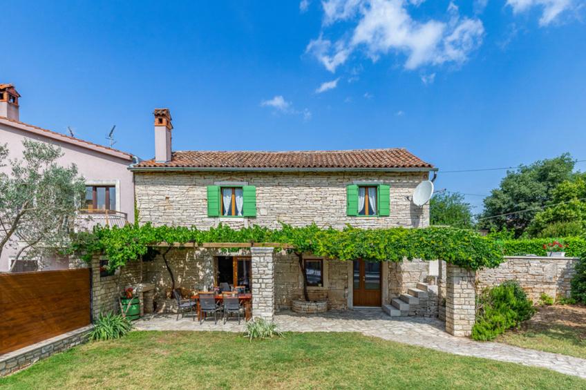 Courtyard Ivini - foto 15