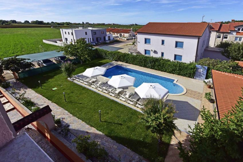 Holiday apartment with pool - BF-4YB9 - foto 11
