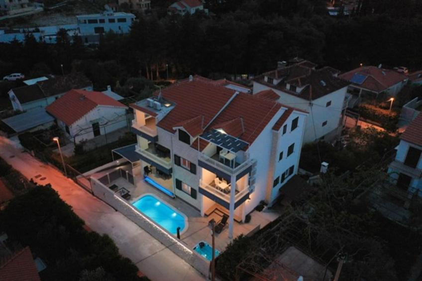 Villa Supetar Garden - Two Bedroom Apartment with Terrace - foto 34