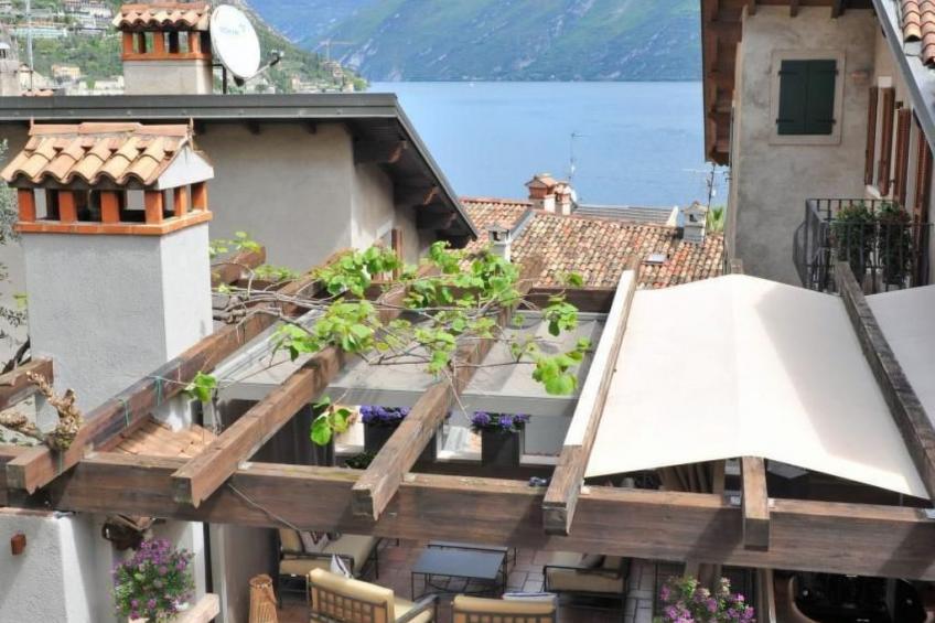 Große Wohnung in Limone Sul Garda mit Terrasse und Garten und Nah am Strand - foto 27