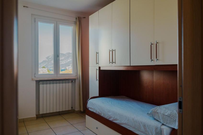 Villa zur alleinigen Nutzung mit 4 Wohnungen - foto 42