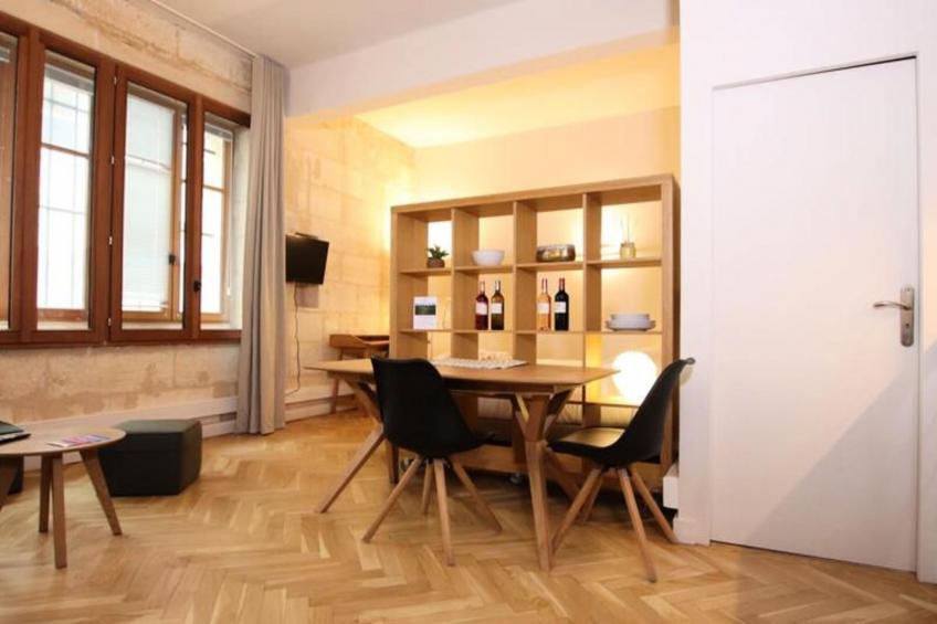 Superbe Appartement Typiquement Bordelais En Hypercentre Pour 4 Personnes - foto 16