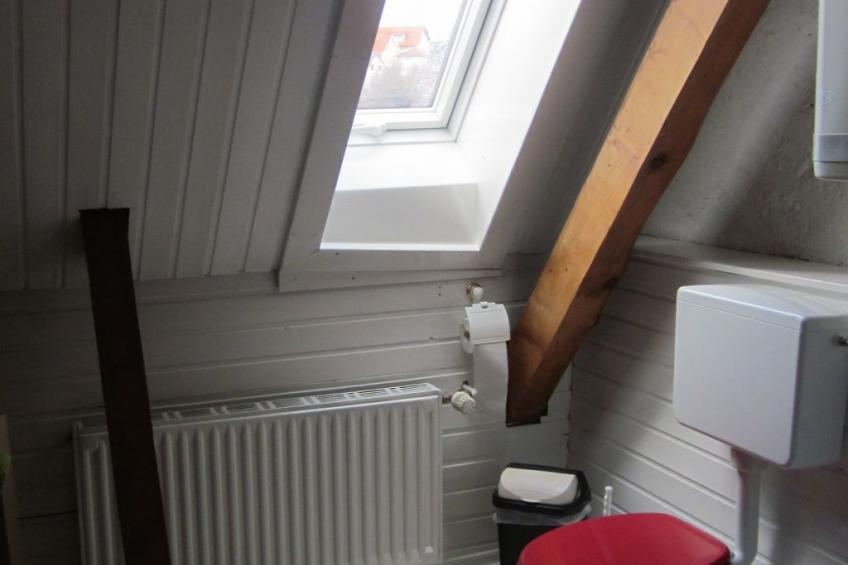 Dachgeschosswohnung mit Gartennutzung - foto 7