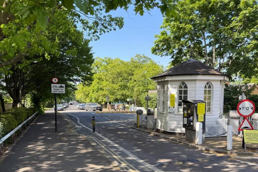 Spacious 3-Bed in Dulwich with Parking - foto 14