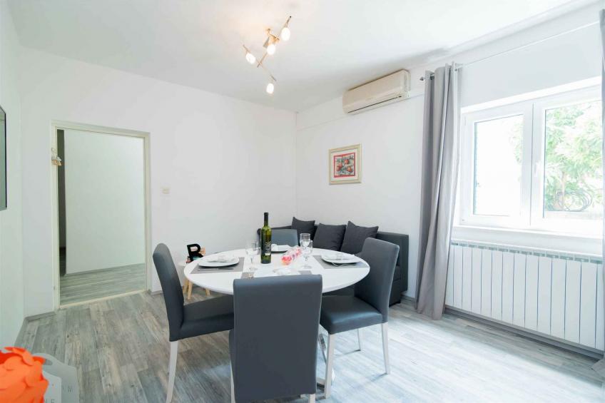 Vakantiewoning met tuin en airco - VW-MBK48 - foto 23