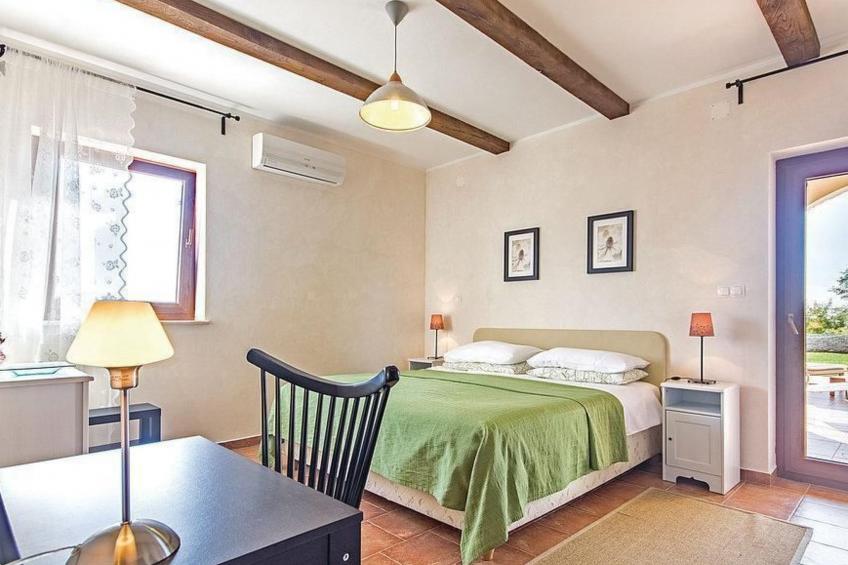 Charmante Villa Histra mit Pool und großem Garten - foto 34